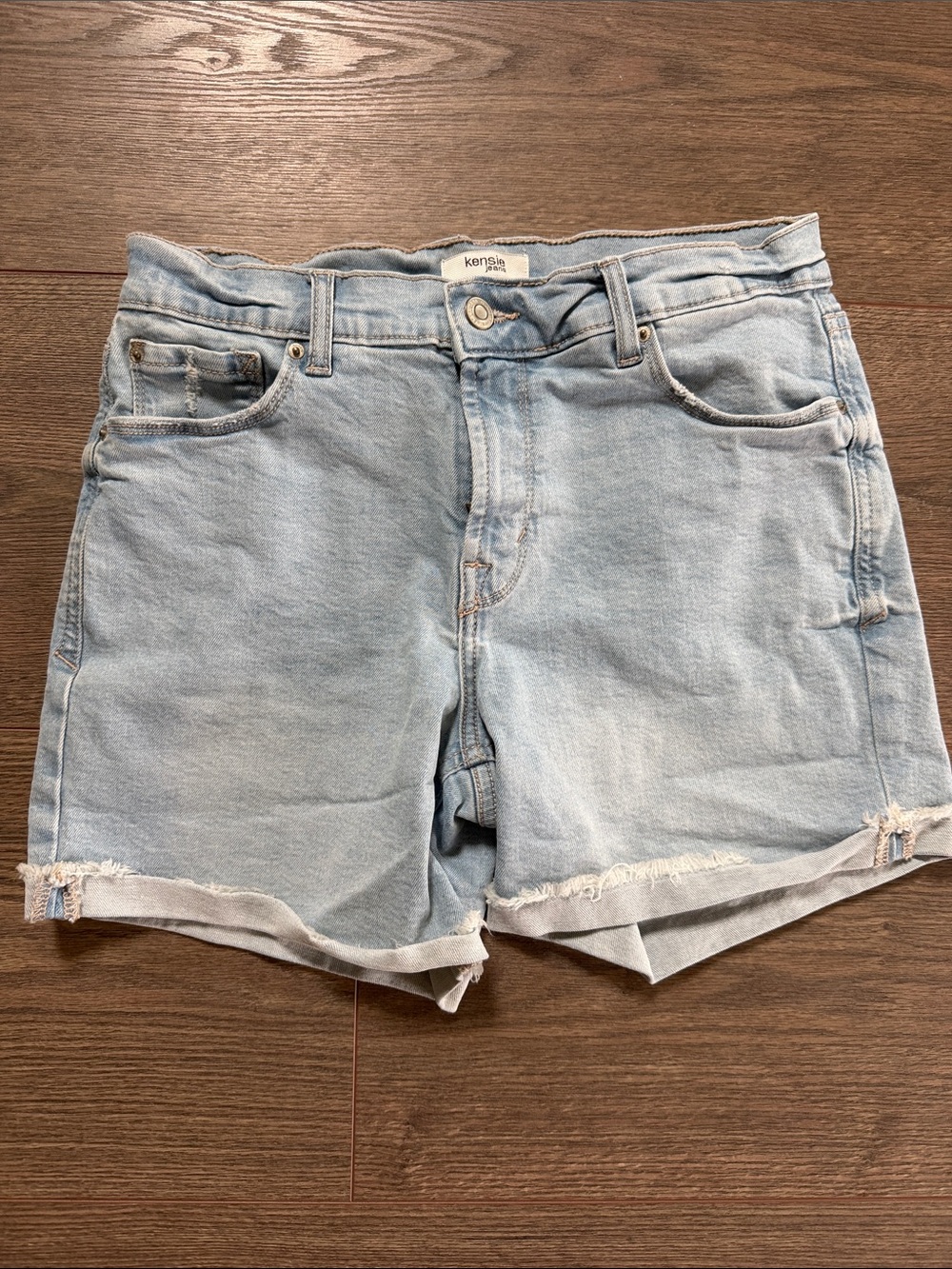 kensie jeans Single Roll Cuffed Shorts Women's Size 4 Distressed Light Blue 27
